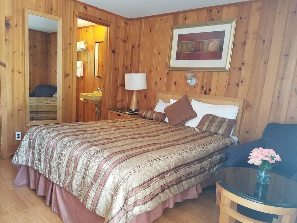 Seven Dwarfs Cabins - White Cabin Lake George Luaran gambar