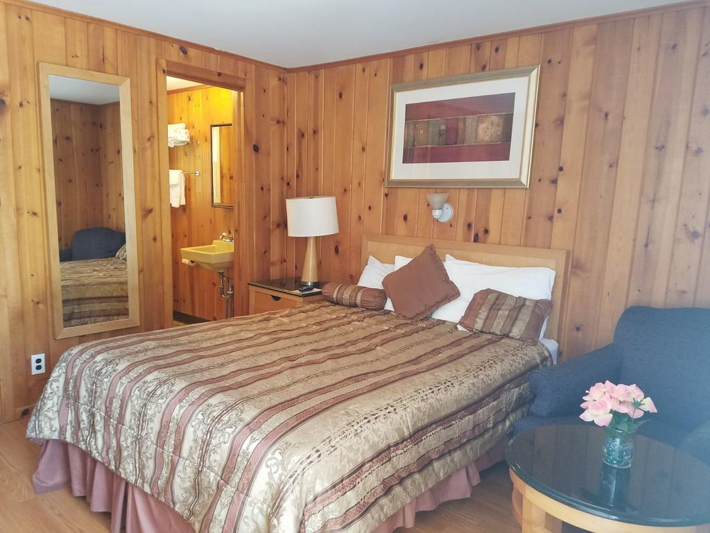 Seven Dwarfs Cabins - White Cabin Lake George Luaran gambar